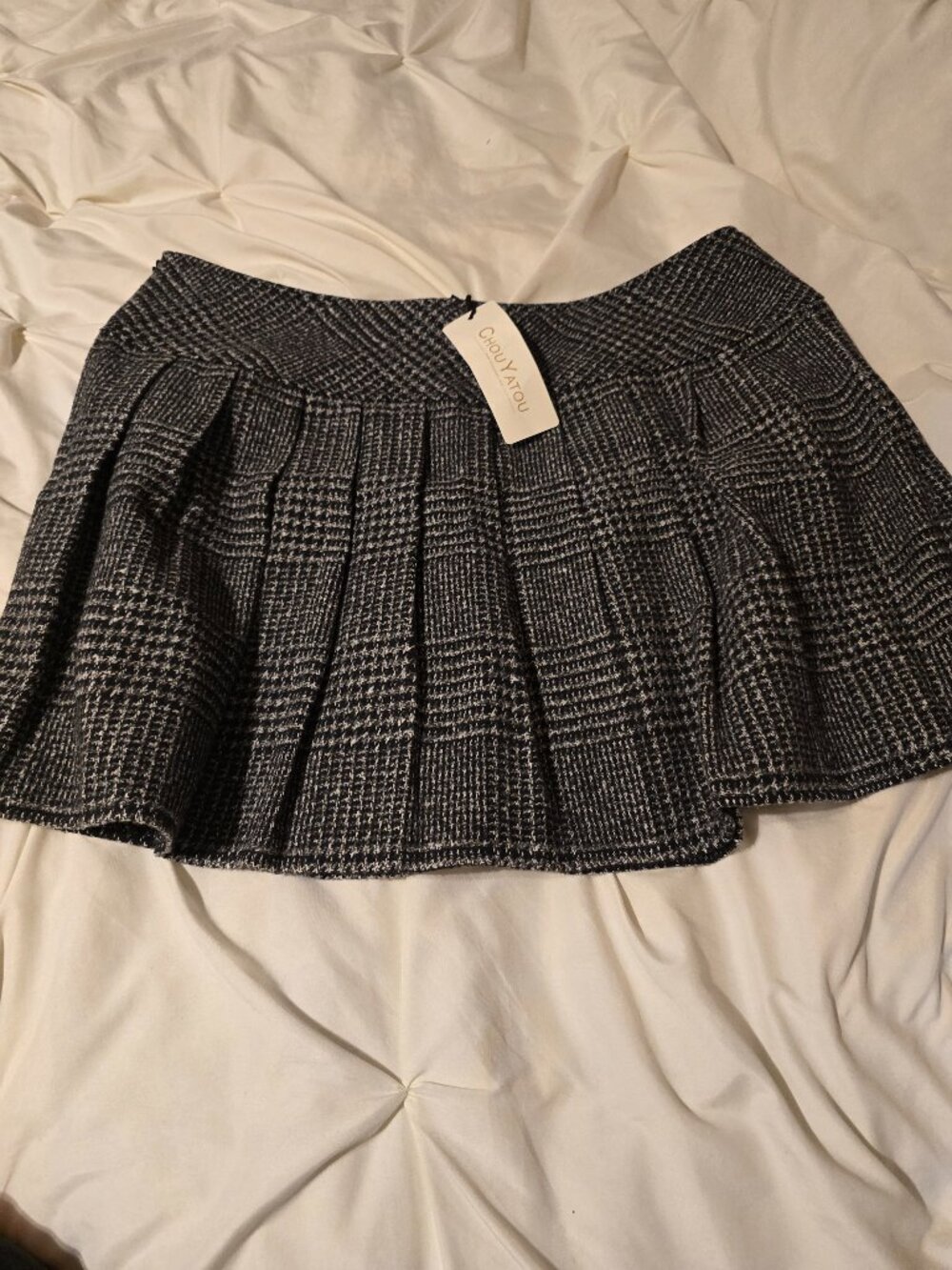 NWT Chou Yatou tweed/houndstooth mini skirt. Black/white. Size 2xl